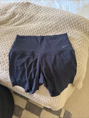 Nike Zenvy Black Women's High-Rise Performance Shorts